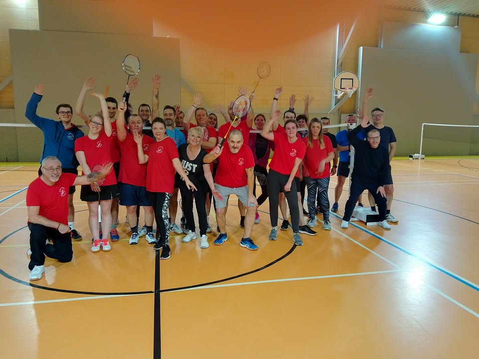 Photo de groupe du Badminton Club Mettet